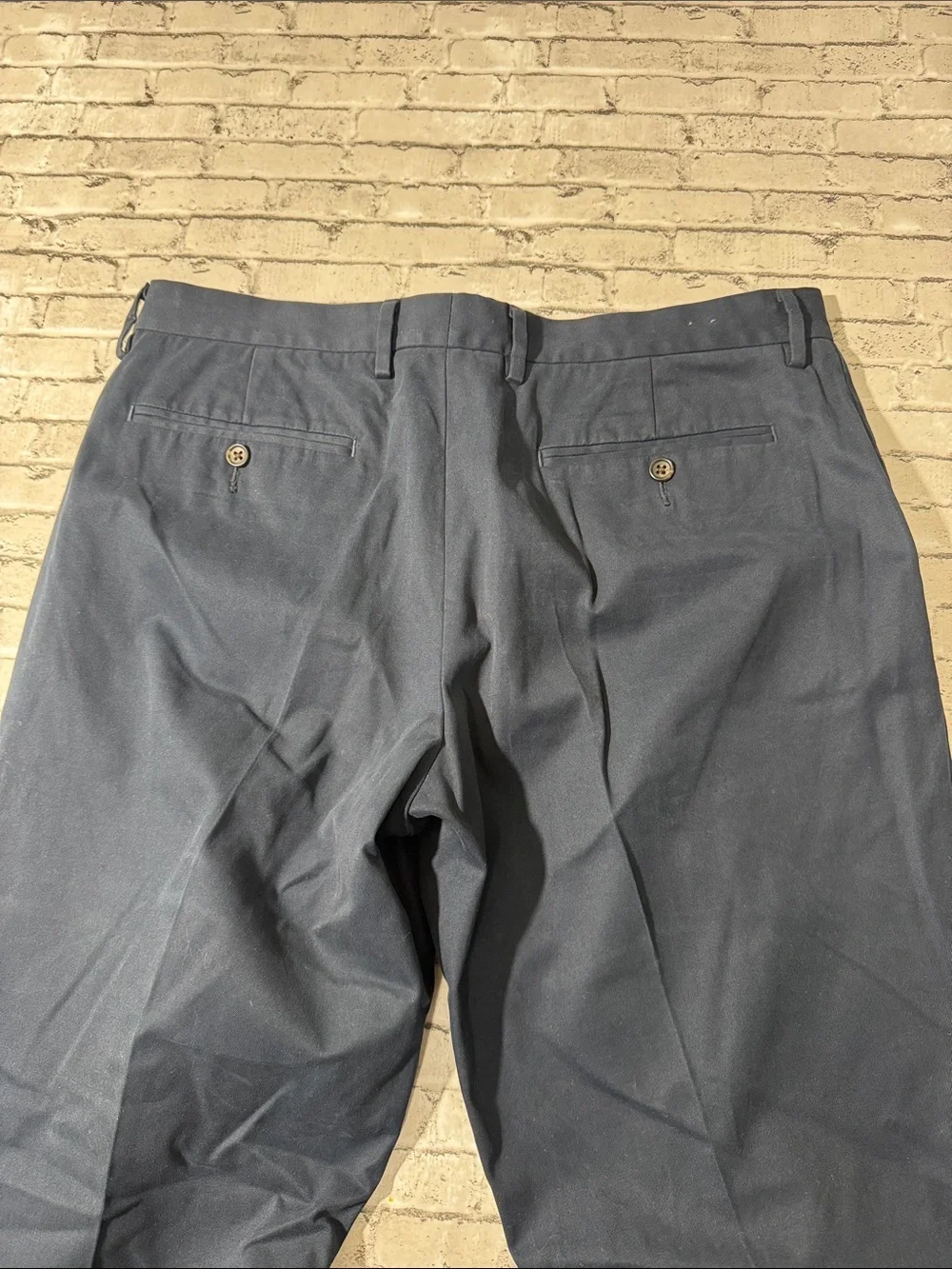 J. Crew mens 34x32 navy blue classic fit Bowery flat front chino pants EUC